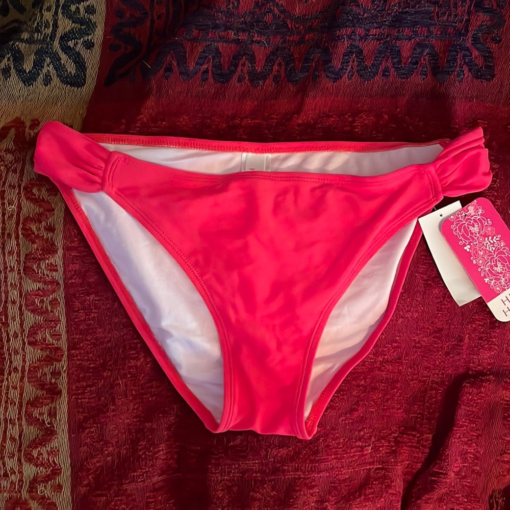 3/$25🎈Hula Honey Coral bikini bottoms